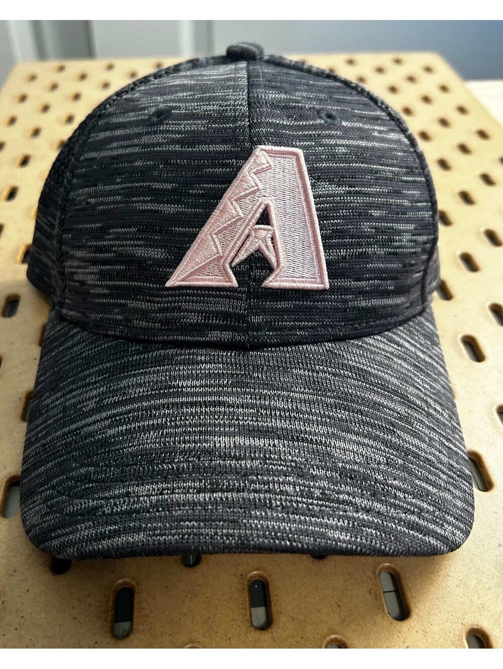 New Era 9FORTY Women's Adjustable Black and Gray Knit Cap